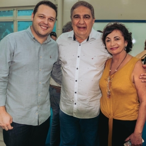 Dr. Rafael Marra, presidente do CRO-TO, Laurez Moreira, prefeito de Gurupi e Zeila Santos, coordenadora do curso de Odontologia UnirG